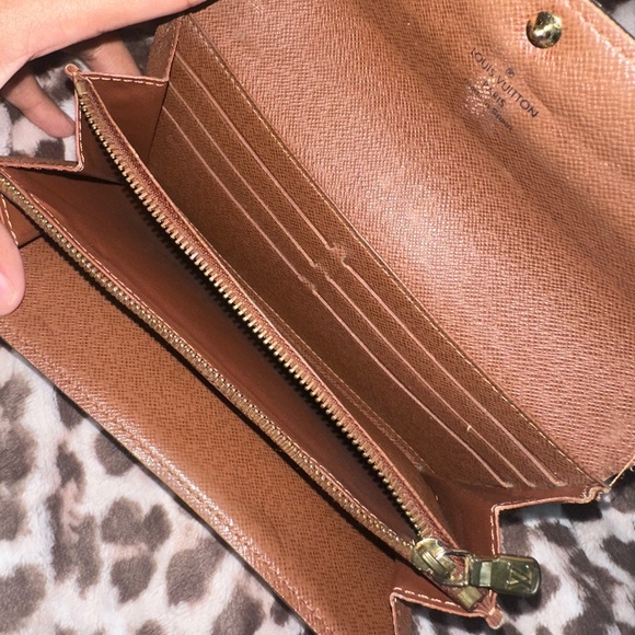 Louis Vuitton Sarah wallet Monogram - Picture 17 of 17